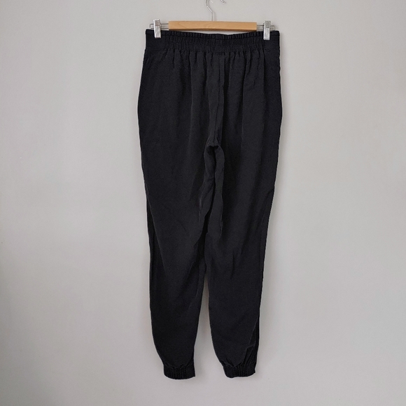 Kit and Ace Silk Easy Breezy Stretch Jogger Pants Size 4 Black - Picture 6 of 15